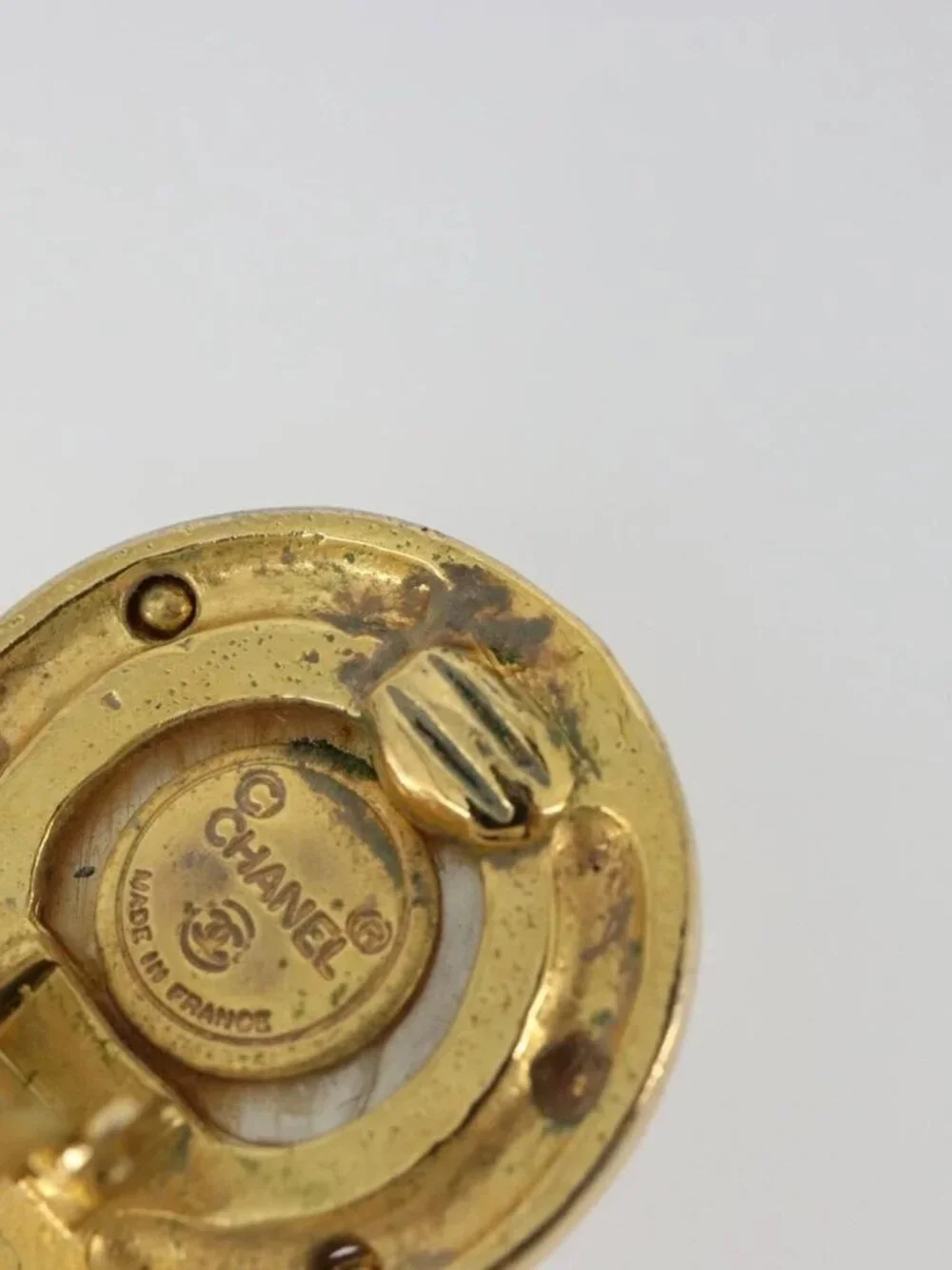 CHANEL Earring metal Gold Tone CC Auth 185222V